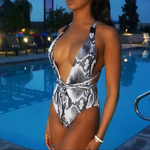 Other - 🖤Polly Python Tie Waist Monokini🖤